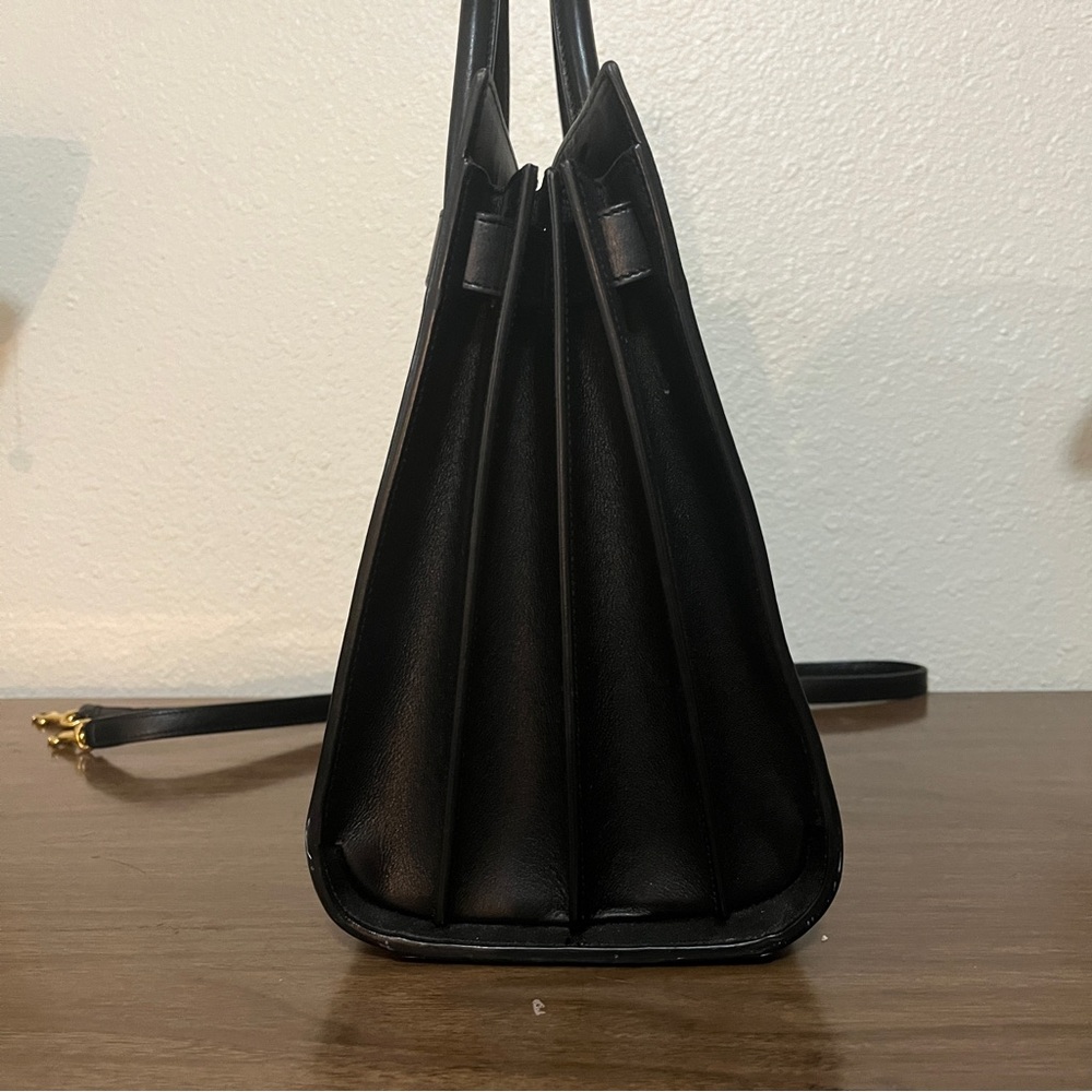 Saint Laurent Sac De Jour Small Black with Gold Hardware - Picture 4 of 16